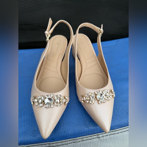 Adrienne Vittadini Shoes - Adrienne Vittadini Nude Heels